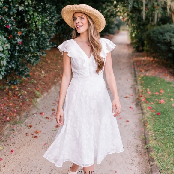 Gal Meets Glam Dresses & Skirts - Gal Meets Glam Susie Organza dress